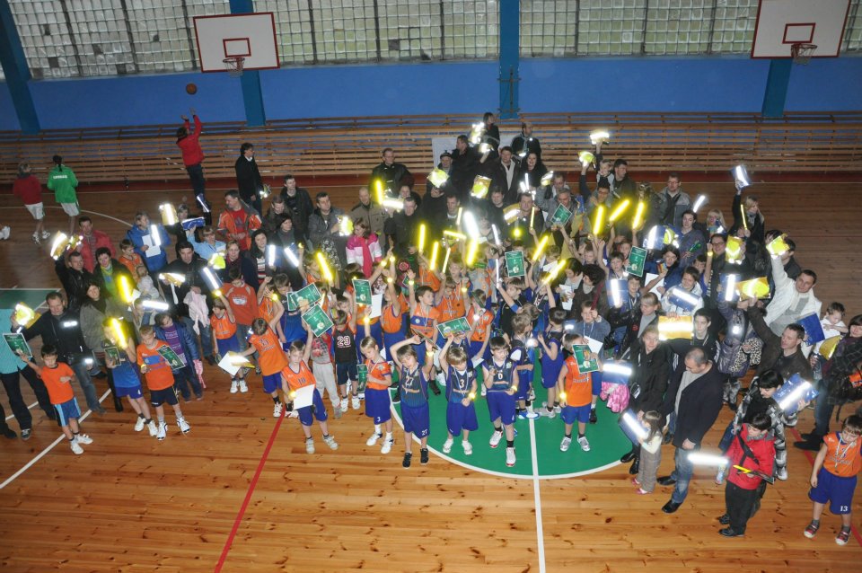 378379_293060130735508_653131854_n