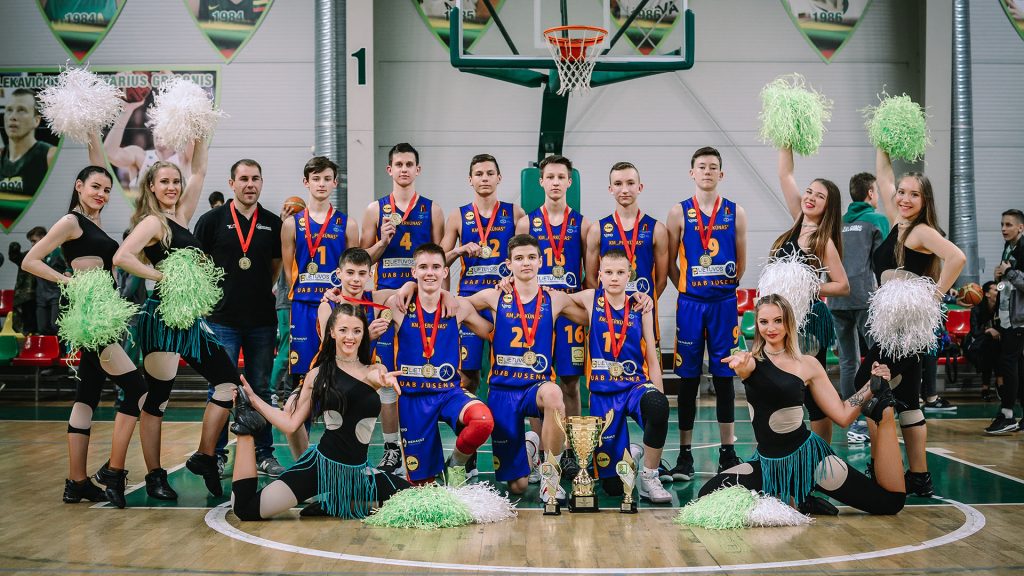 Moksleivių 2004-2005 m. grupės čempionais tapo krepšinio mokyklos „Perkūnas“ 2004 auklėtiniai, didžiajame finale 57:50 atsilaikę nuo KA „Snaiperis“ bendraamžių.