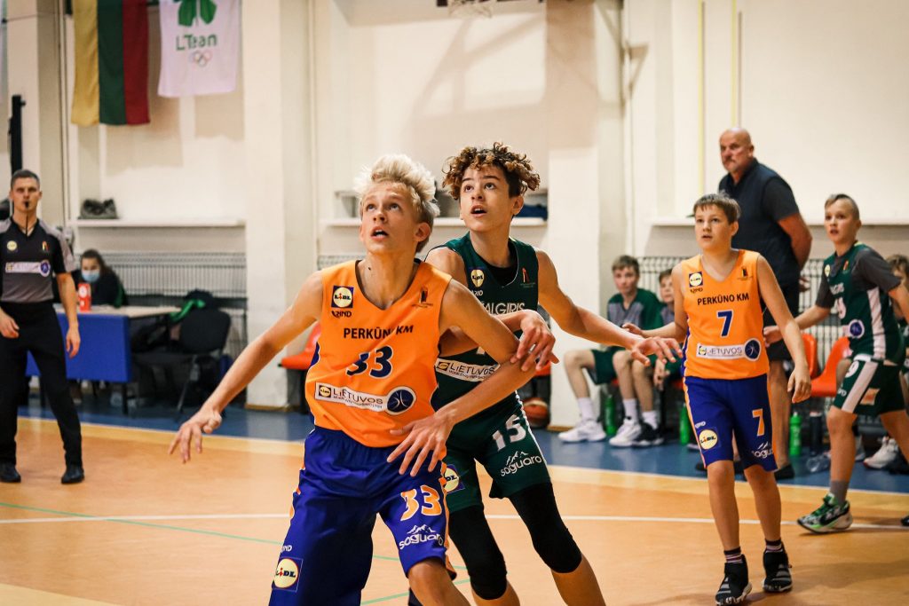 Kovo 5 d. LIDL – Lietuvos moksleivių krepšinio lygos Mokyklų taryba nusprendė, jog jaunieji krepšininkai artimiausiu metu grįš į krepšinio aikšteles. Nuotolinio posėdžio metu vienbalsiai sutarta dėl sezono atnaujinimo bei nuspręsta, jog pirmosios rungtynės įvyks jau nuo kovo 20 dienos.